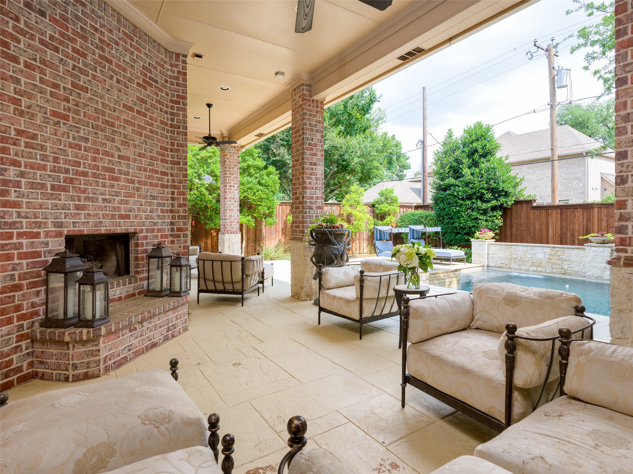 6442 Lakehurst Avenue Dallas TX 75230