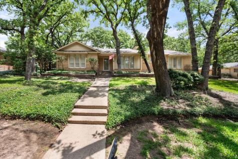 1809 Woodridge Drive Arlington TX 76013