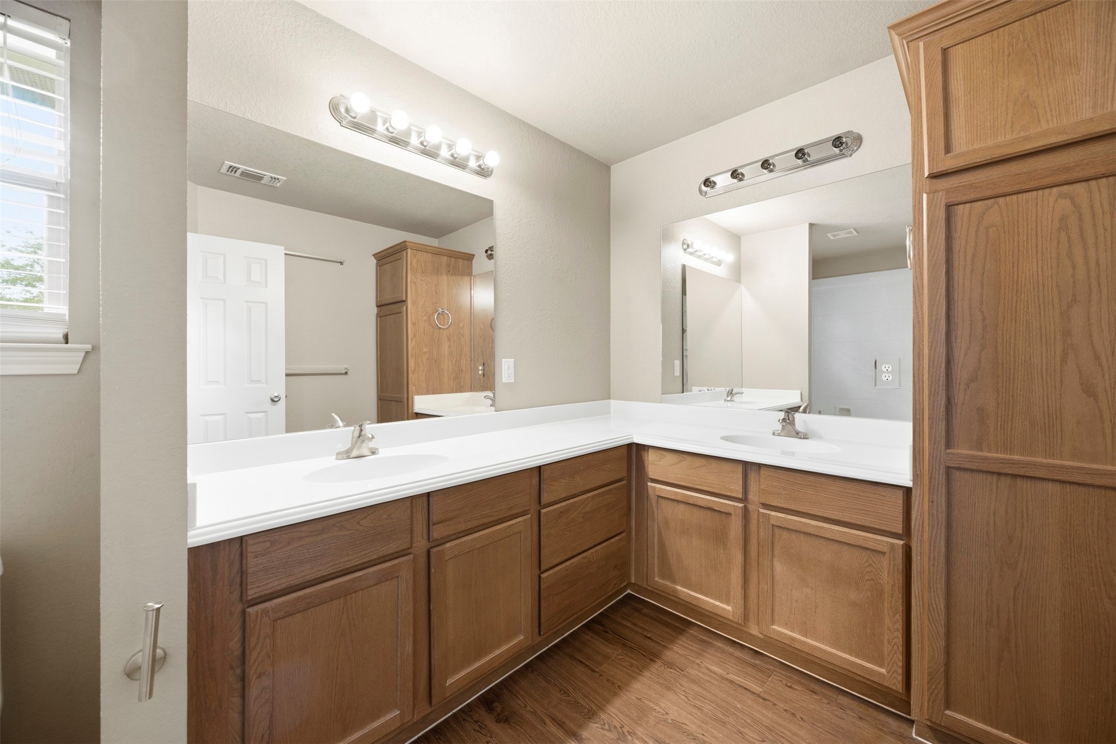 703 Bryan Street Glen Rose TX 76043