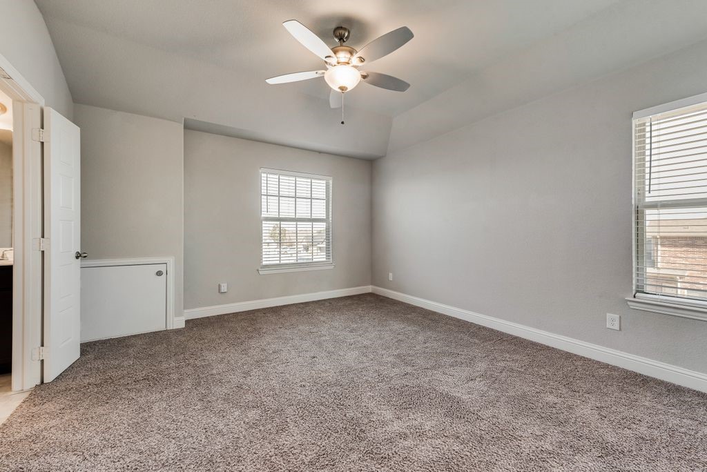 4929-4931 Sanger Circle Drive Sanger TX 76266