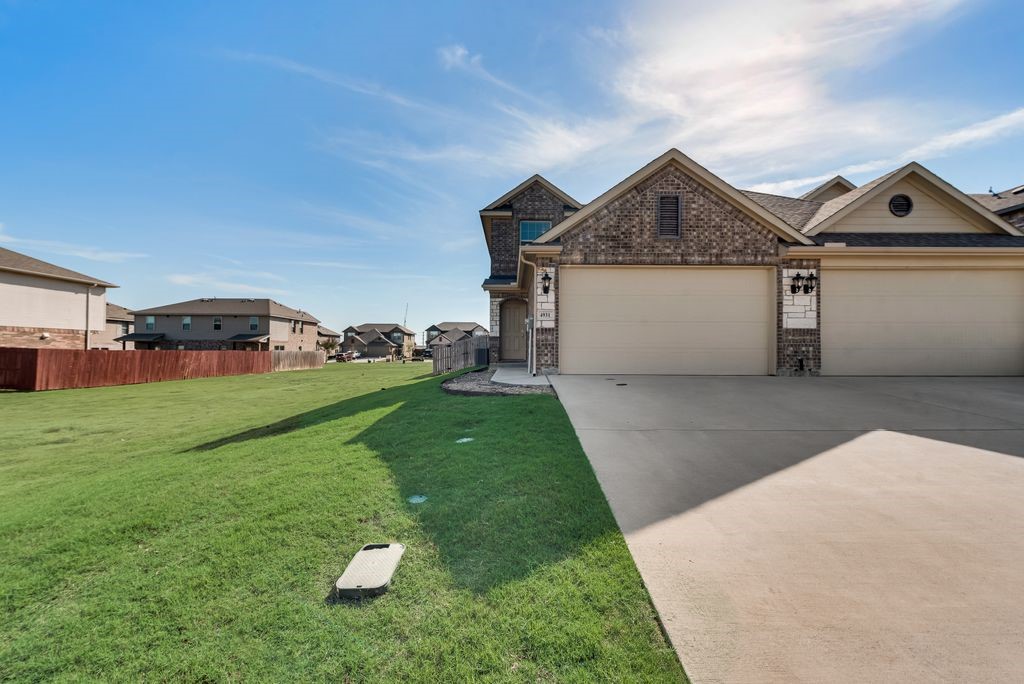 4929-4931 Sanger Circle Drive Sanger TX 76266