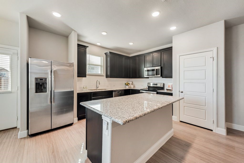 4929-4931 Sanger Circle Drive Sanger TX 76266