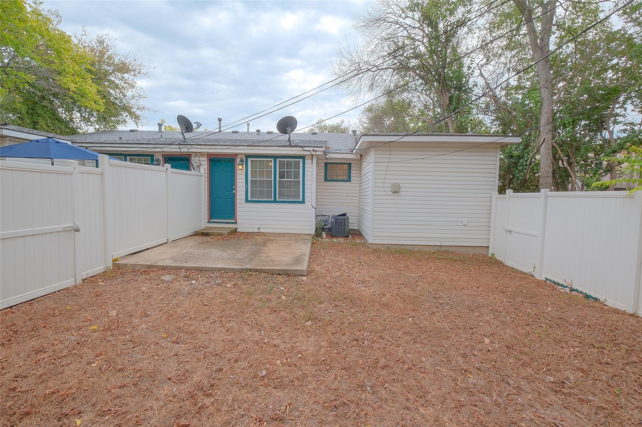 3900 Dexter Avenue Fort Worth TX 76107