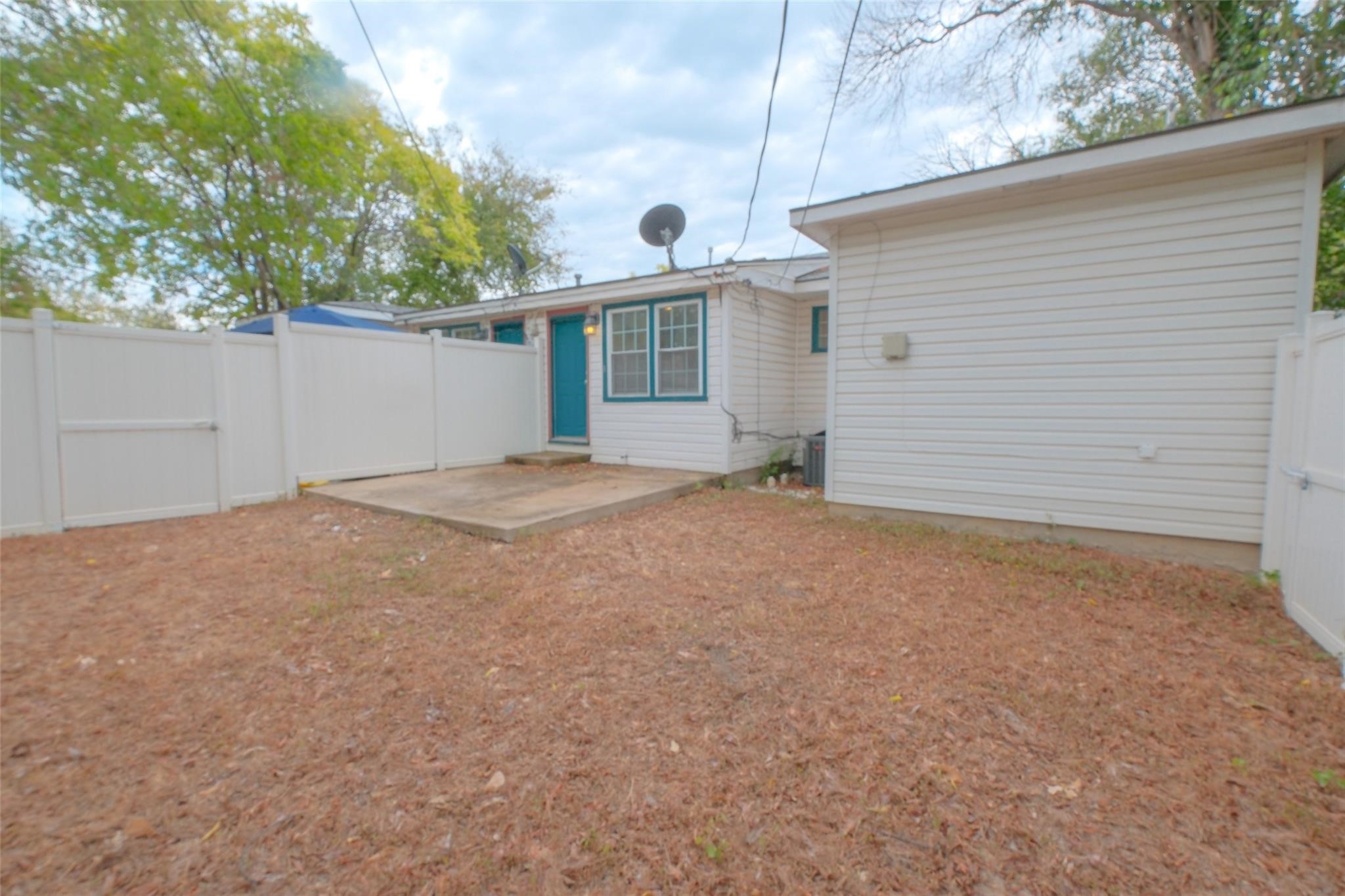 3900 Dexter Avenue Fort Worth TX 76107