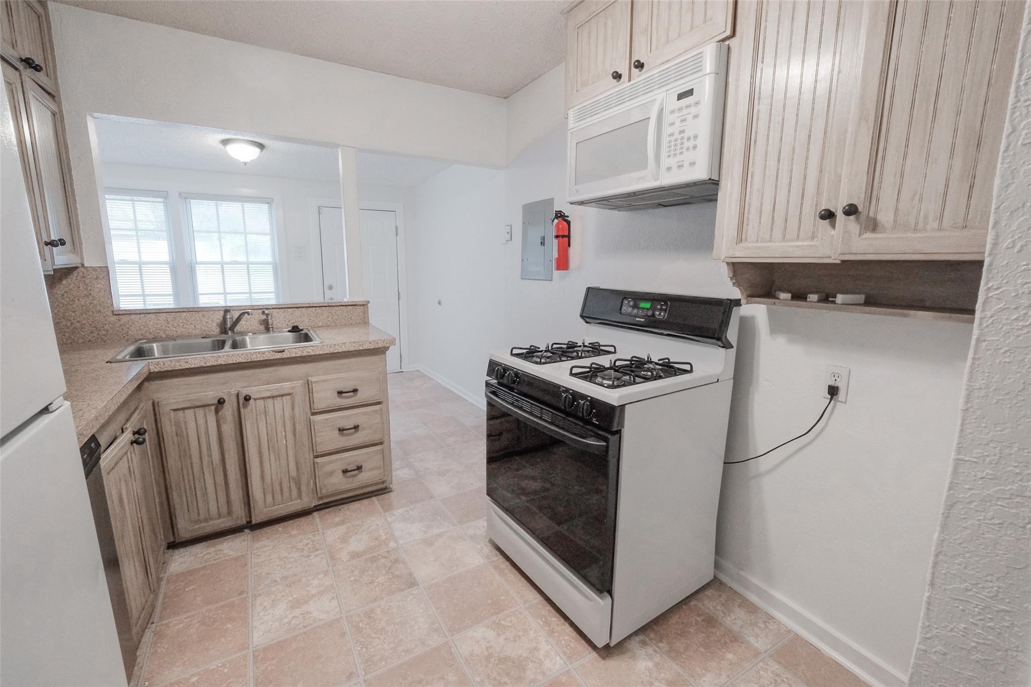 3900 Dexter Avenue Fort Worth TX 76107
