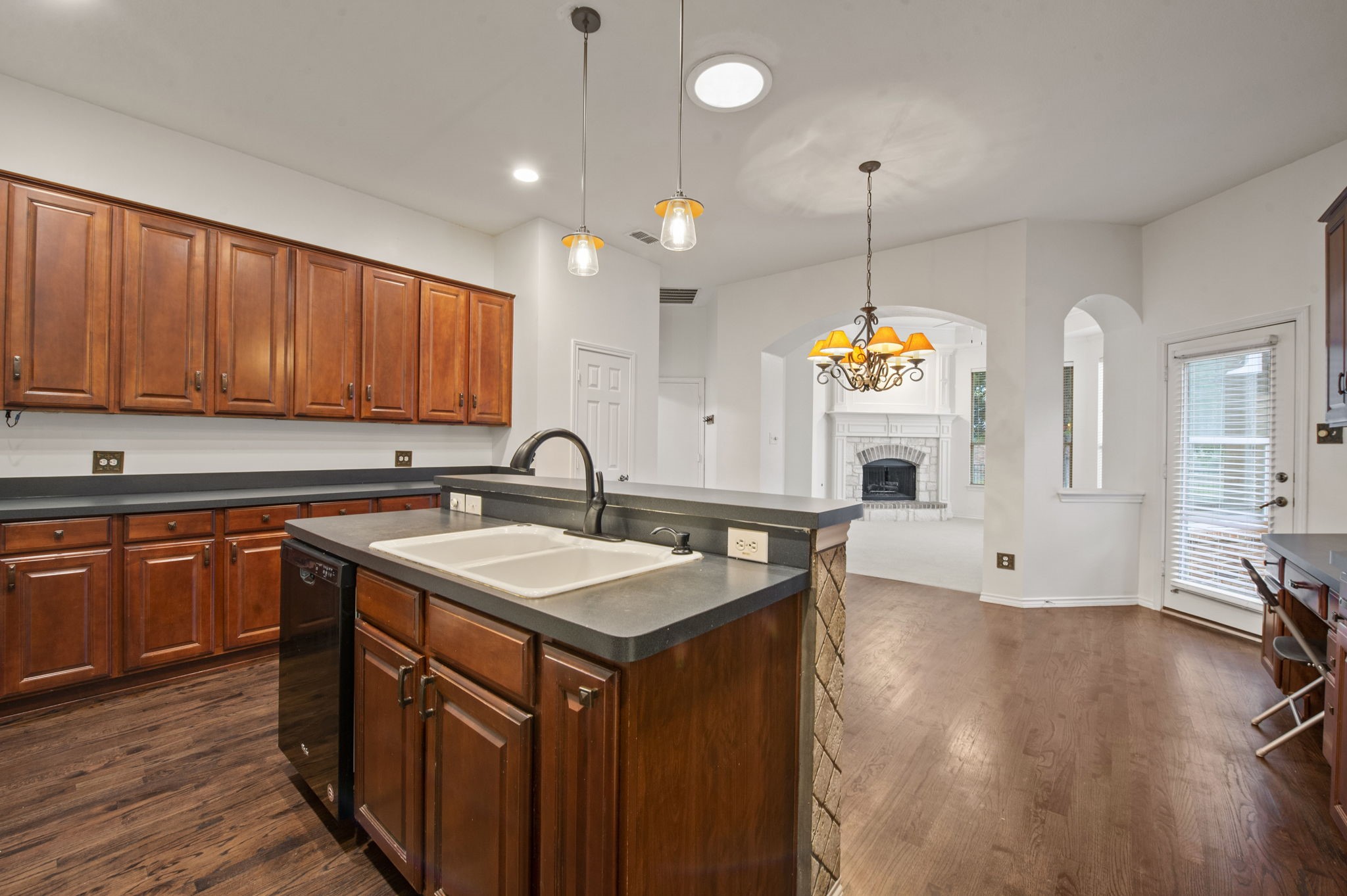 2404 Windgate Lane Frisco TX 75033