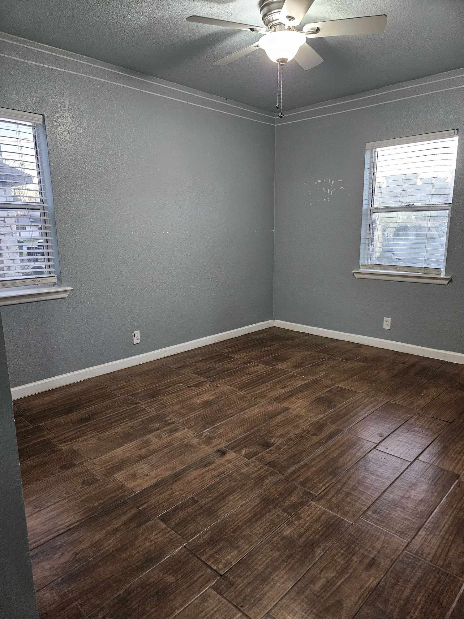 808 Mccurry Avenue Bedford TX 76022