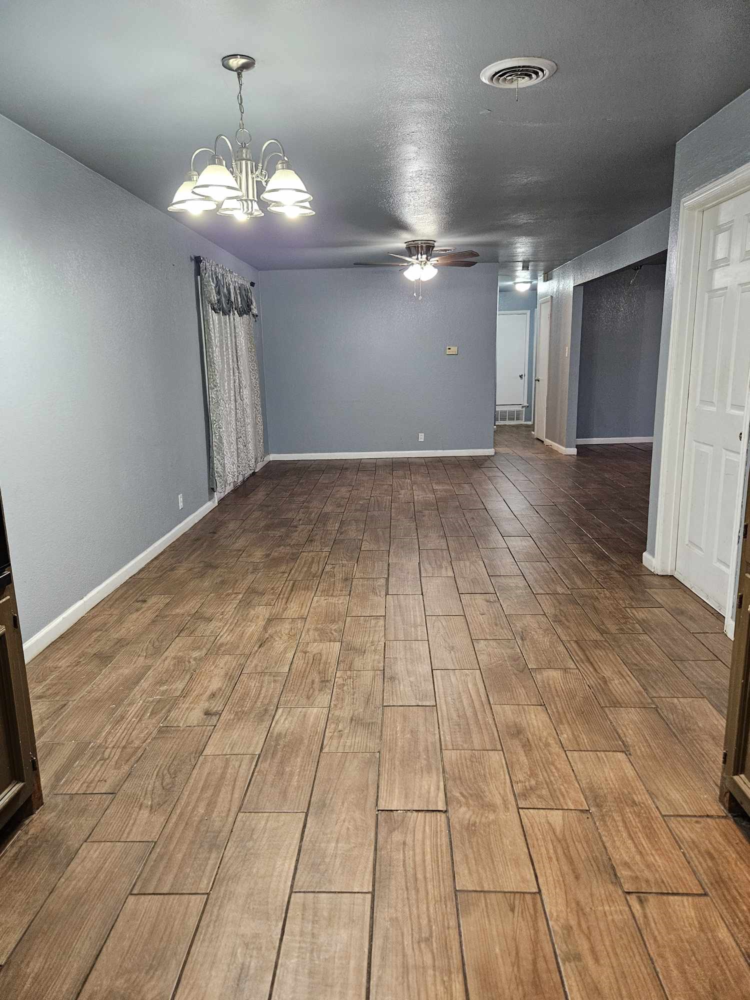 808 Mccurry Avenue Bedford TX 76022