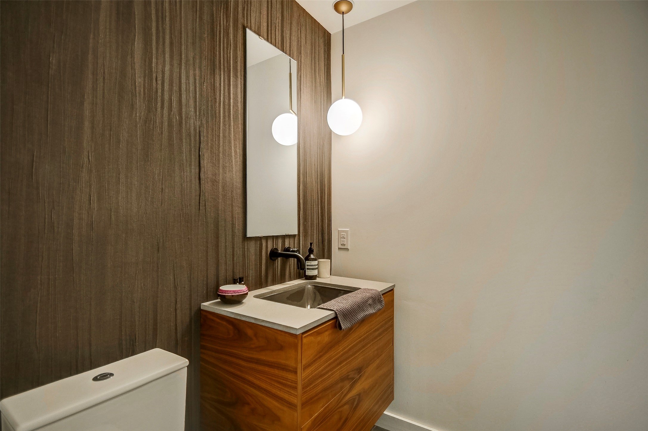 7358 Fieldgate Drive Dallas TX 75230