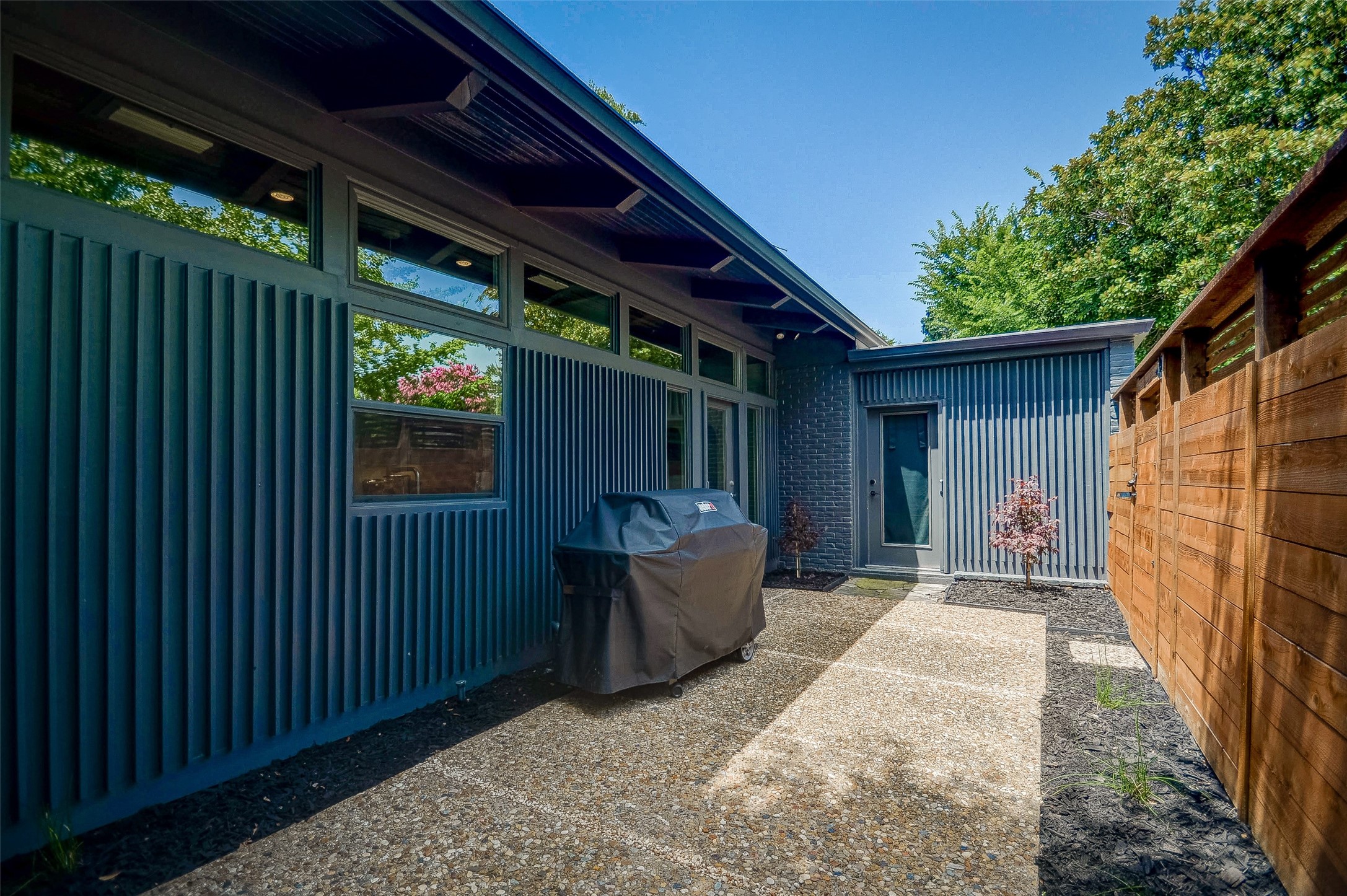 7358 Fieldgate Drive Dallas TX 75230