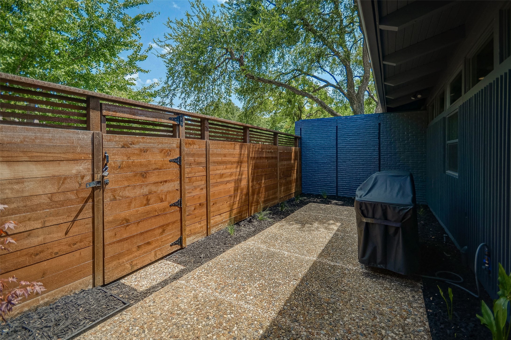 7358 Fieldgate Drive Dallas TX 75230