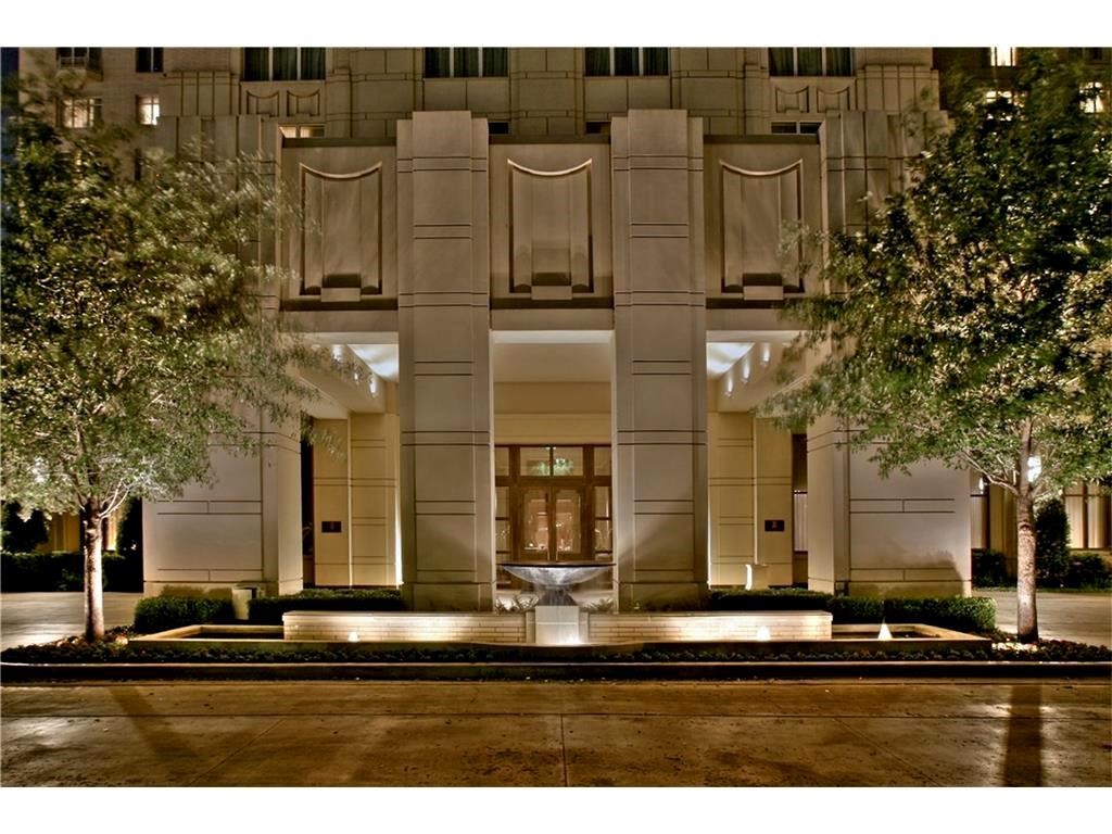 2525 N Pearl Street Dallas TX 75201