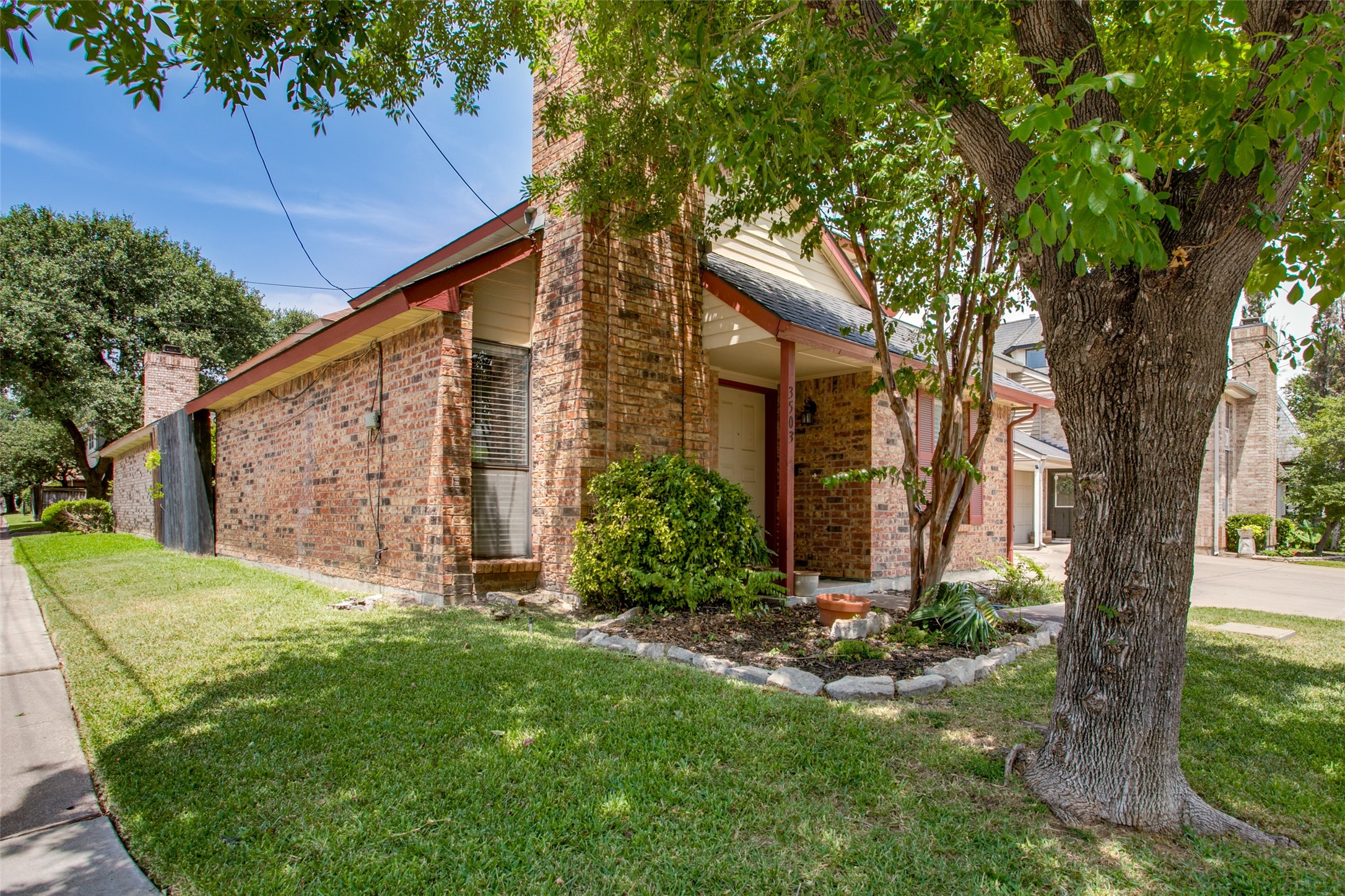 3503 Word Street Dallas TX 75204