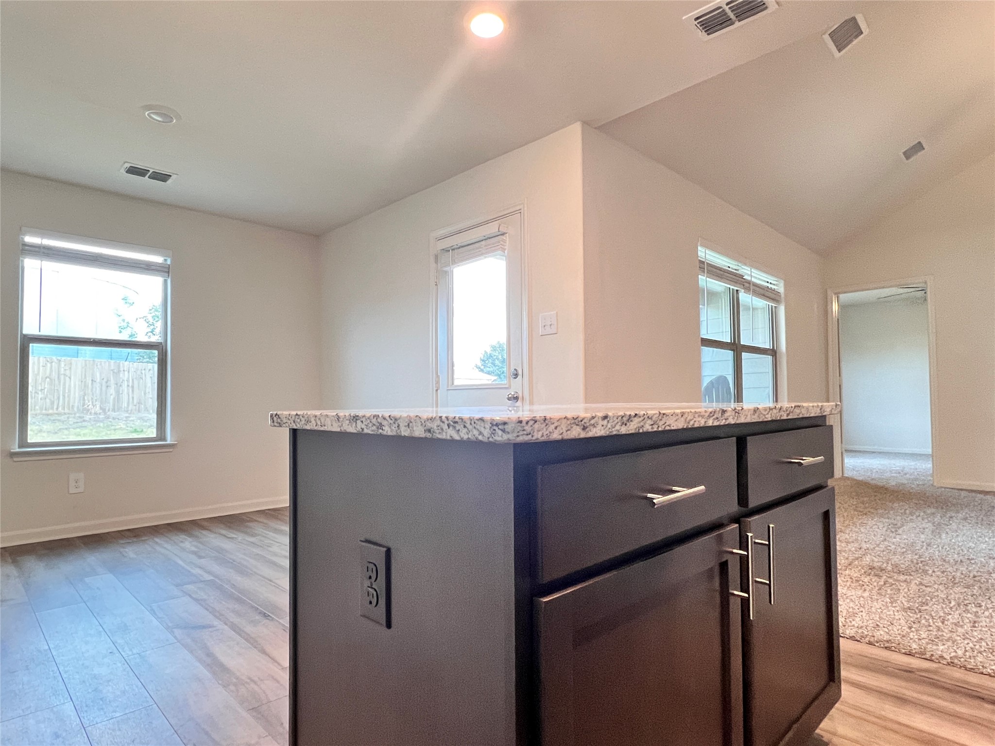 108 Telegraph Trail Newark TX 76071