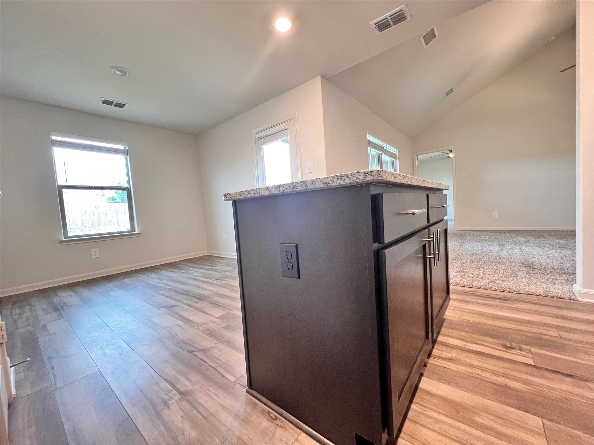 108 Telegraph Trail Newark TX 76071