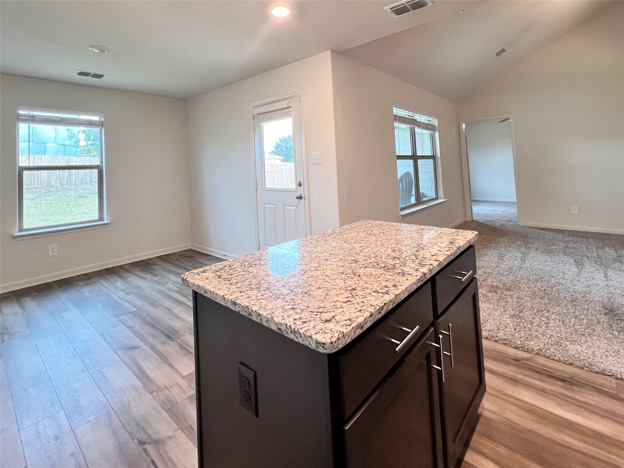 108 Telegraph Trail Newark TX 76071