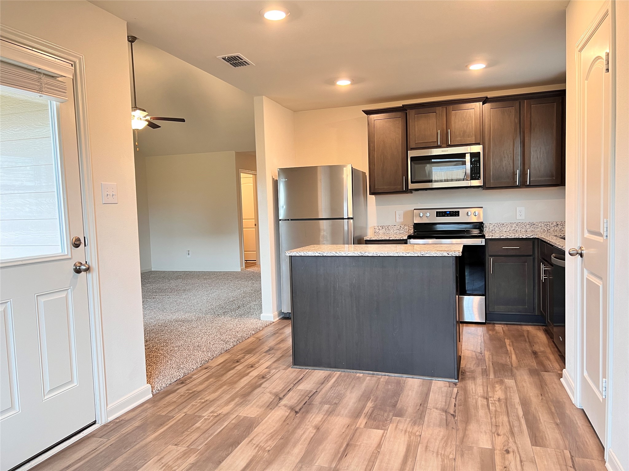 108 Telegraph Trail Newark TX 76071