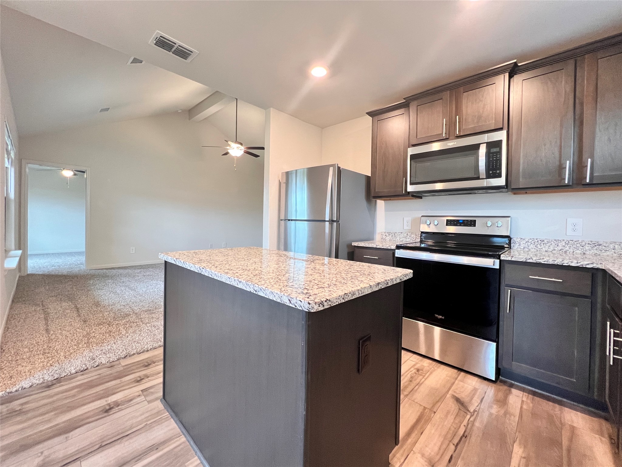 108 Telegraph Trail Newark TX 76071