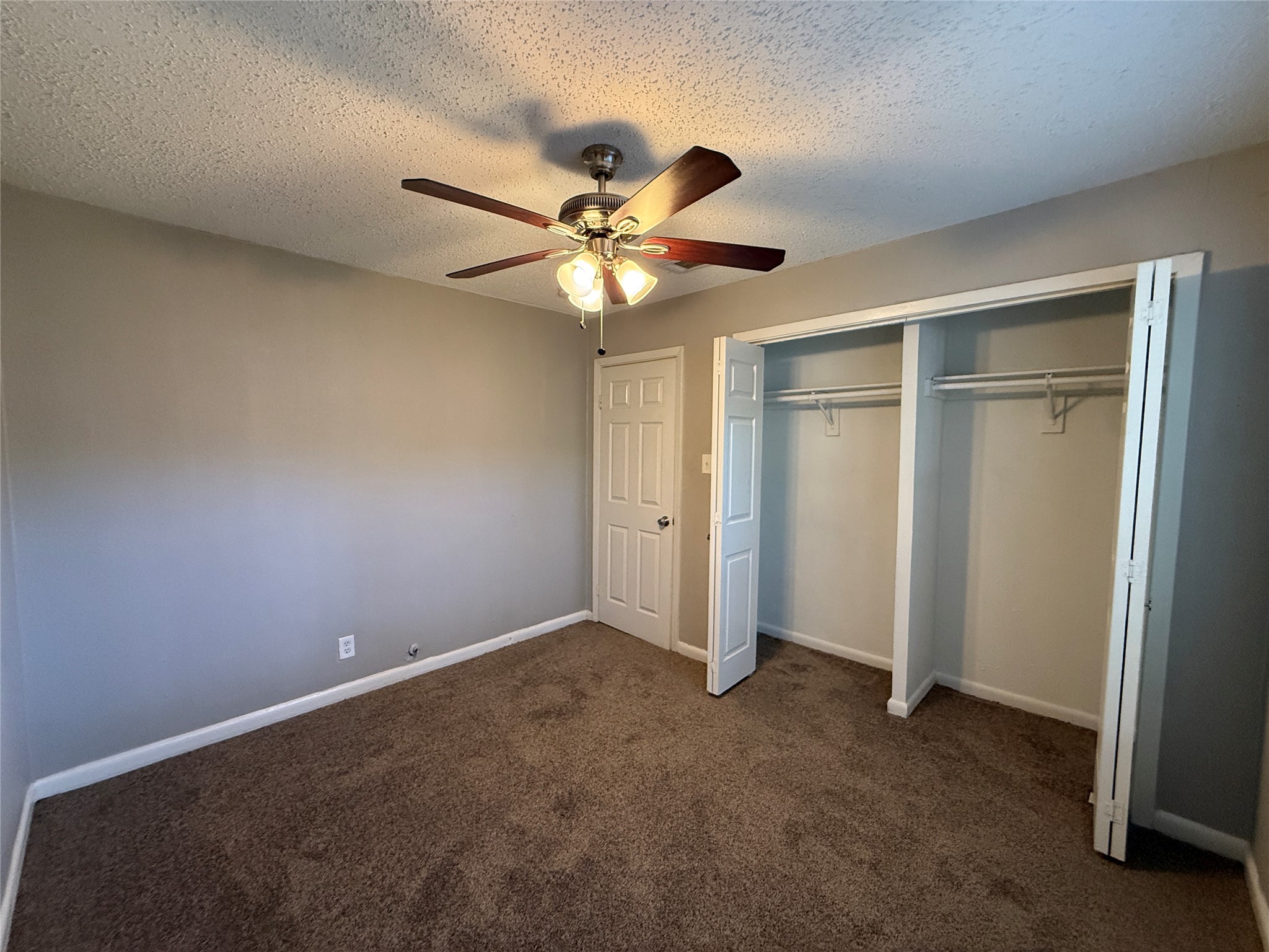 303 Ridgefield Circle Mesquite TX 75149