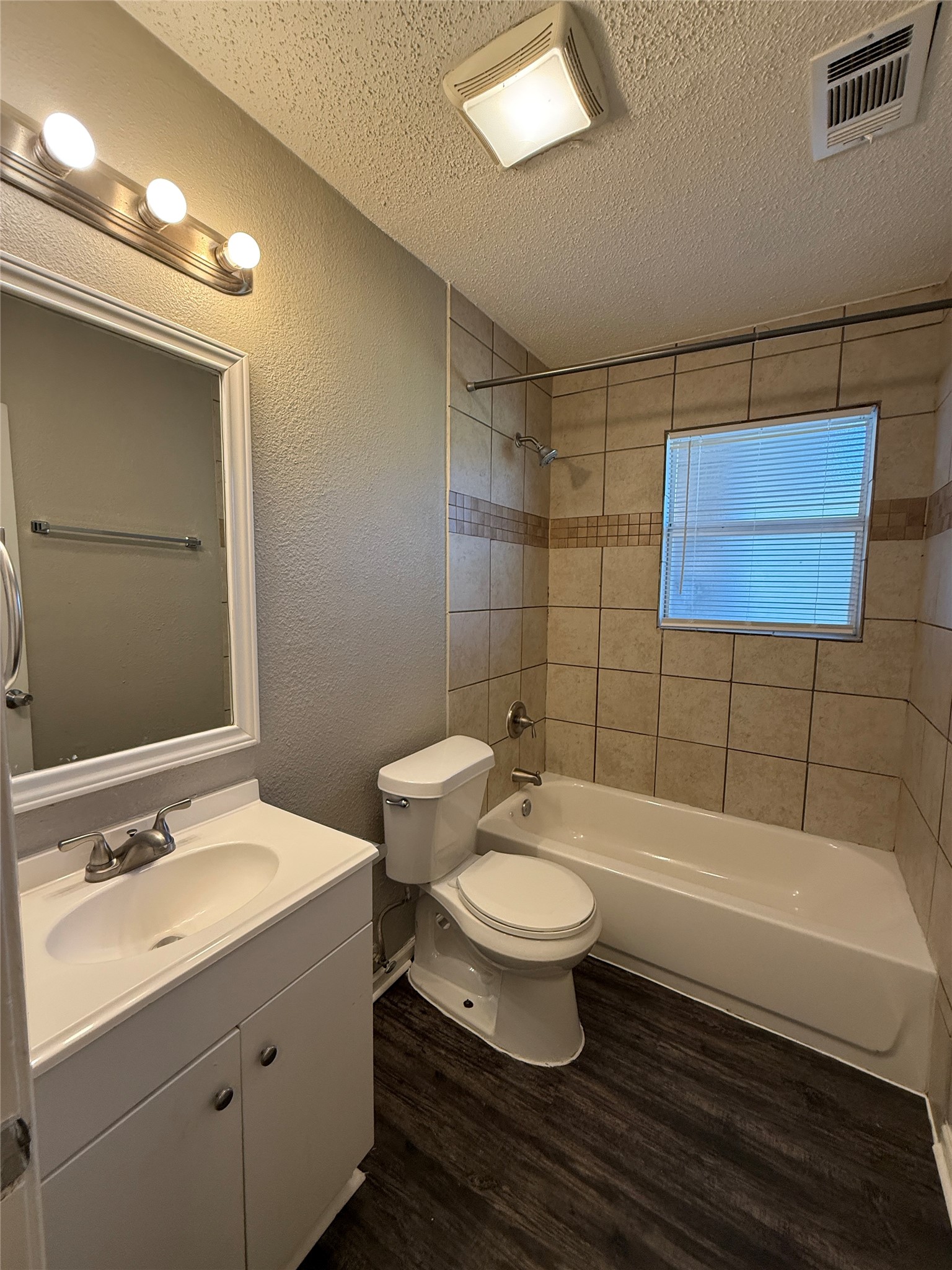 303 Ridgefield Circle Mesquite TX 75149