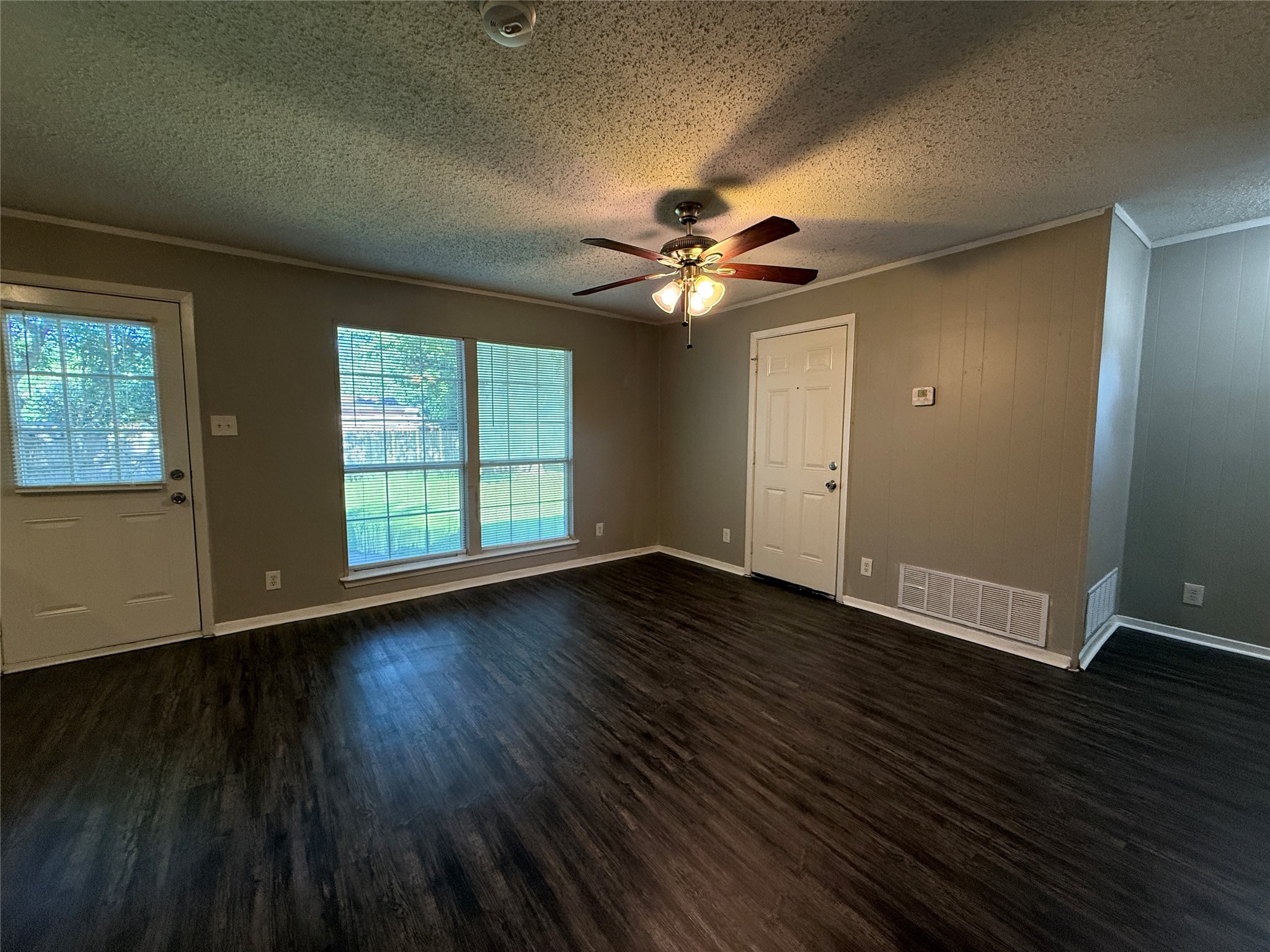 303 Ridgefield Circle Mesquite TX 75149