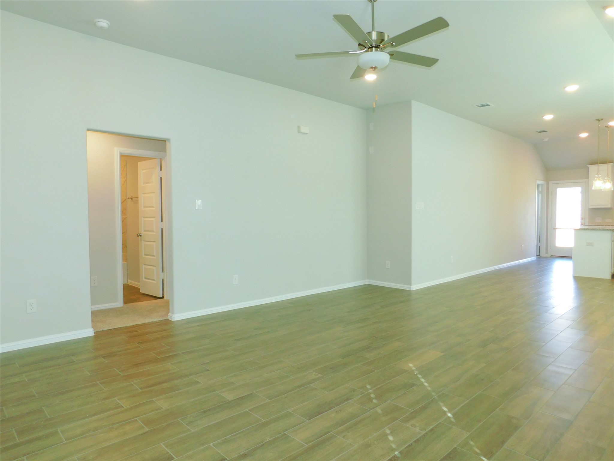 14017 Earlham Street Pilot Point TX 76258