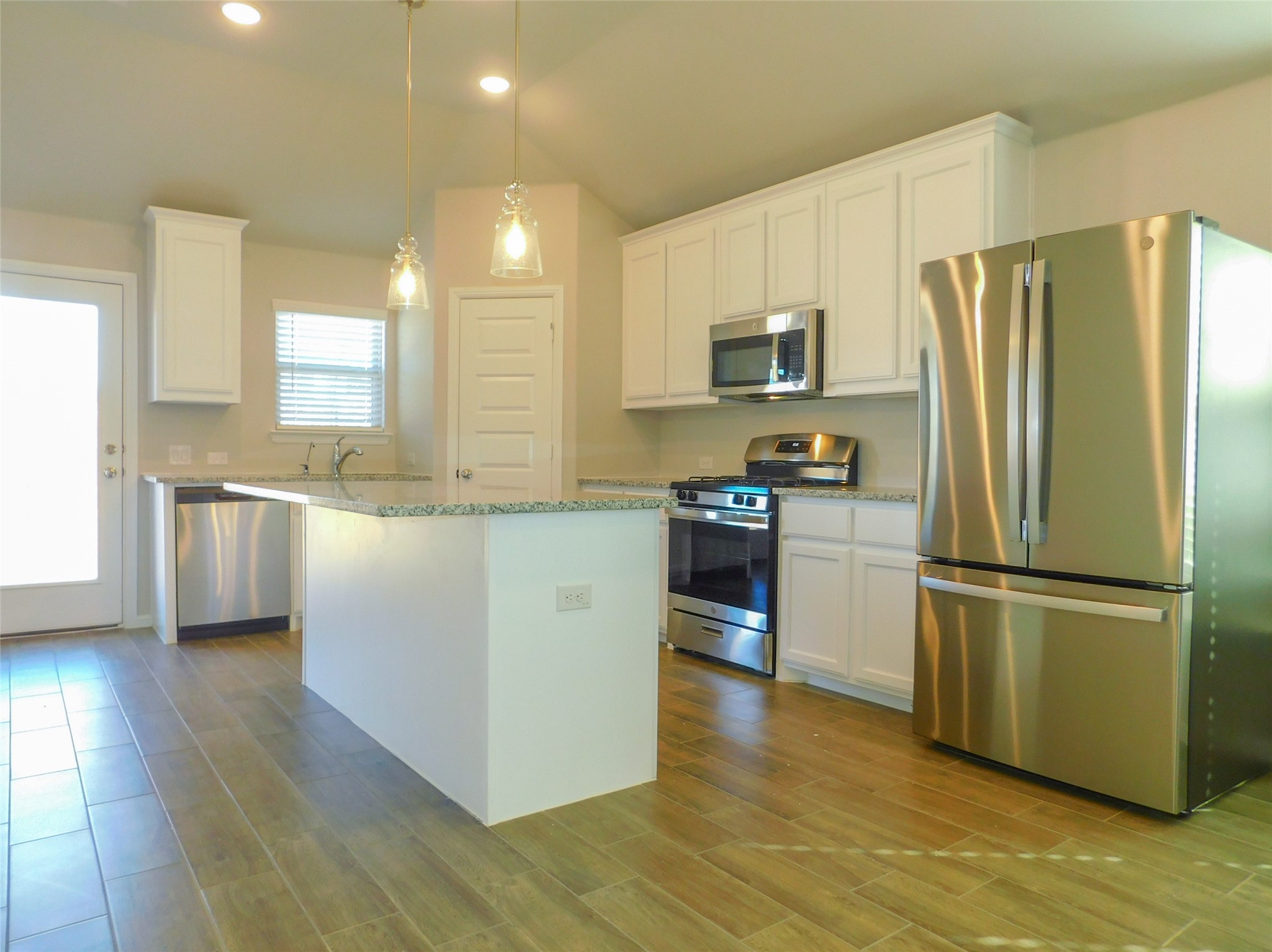 14017 Earlham Street Pilot Point TX 76258