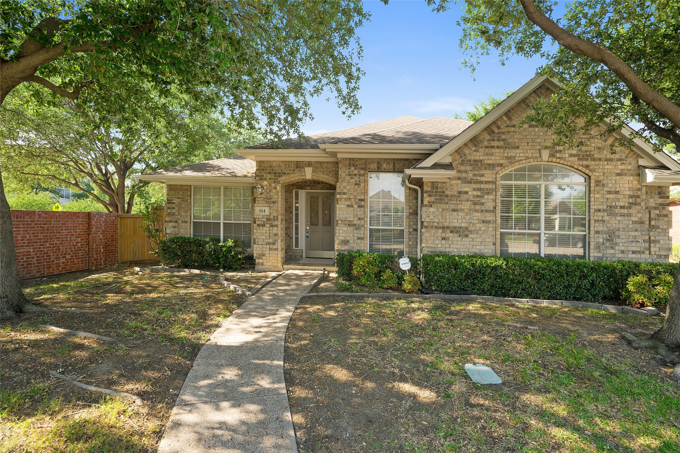 114 Midcrest Drive Irving TX 75063