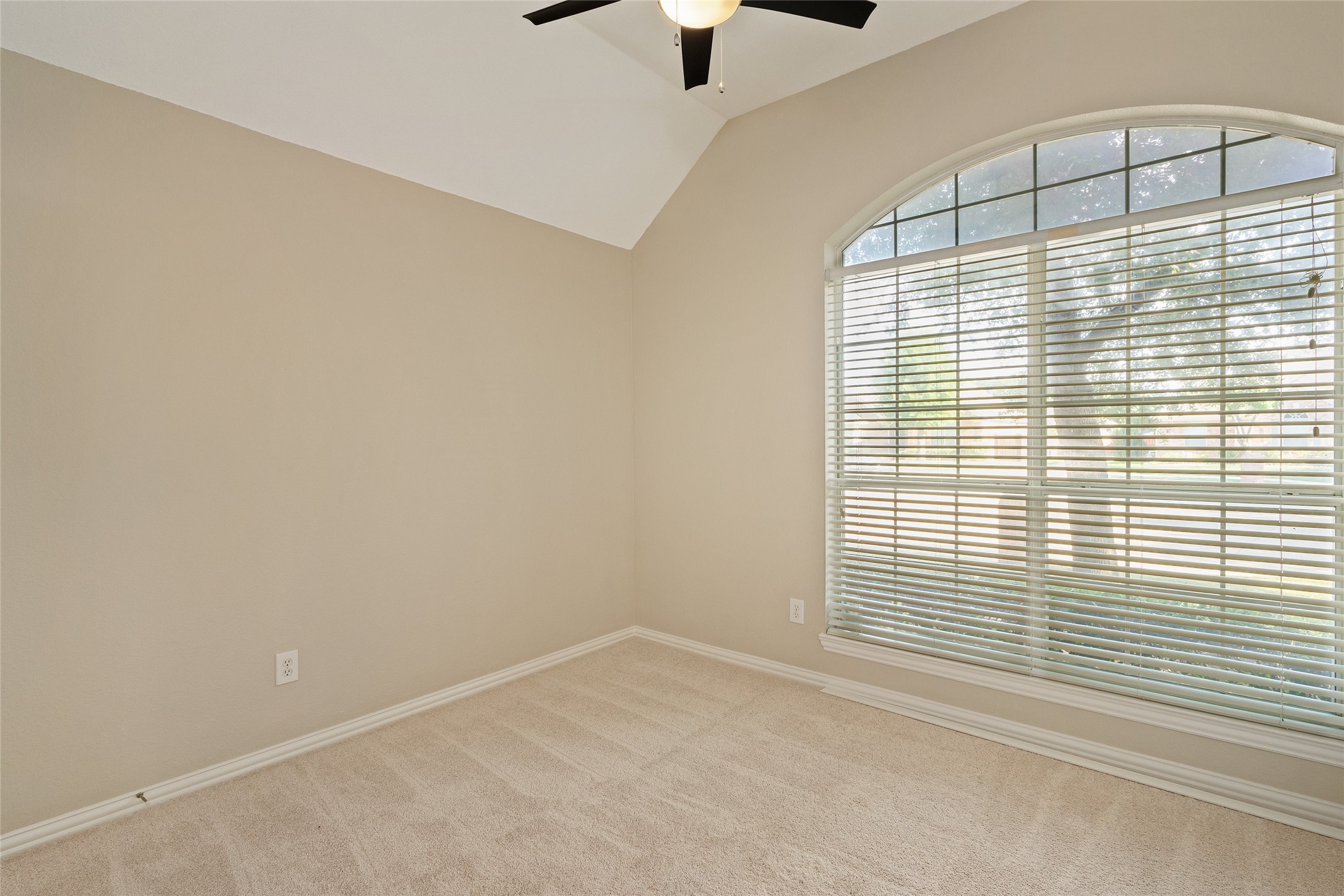 114 Midcrest Drive Irving TX 75063