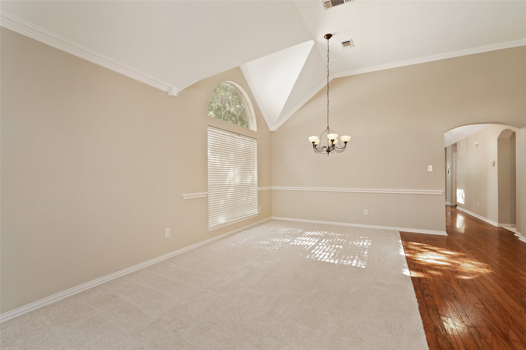 114 Midcrest Drive Irving TX 75063