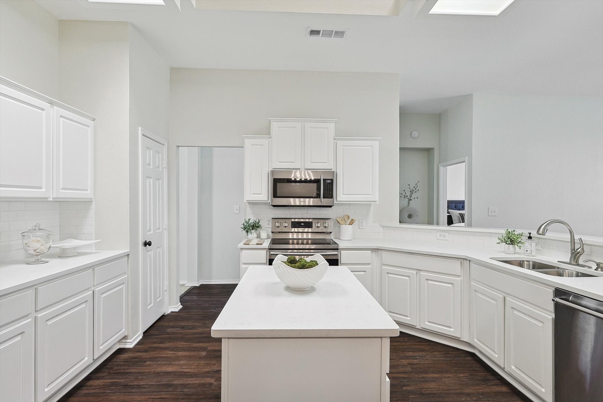 1503 Rancho Dominguez Road Corinth TX 76210
