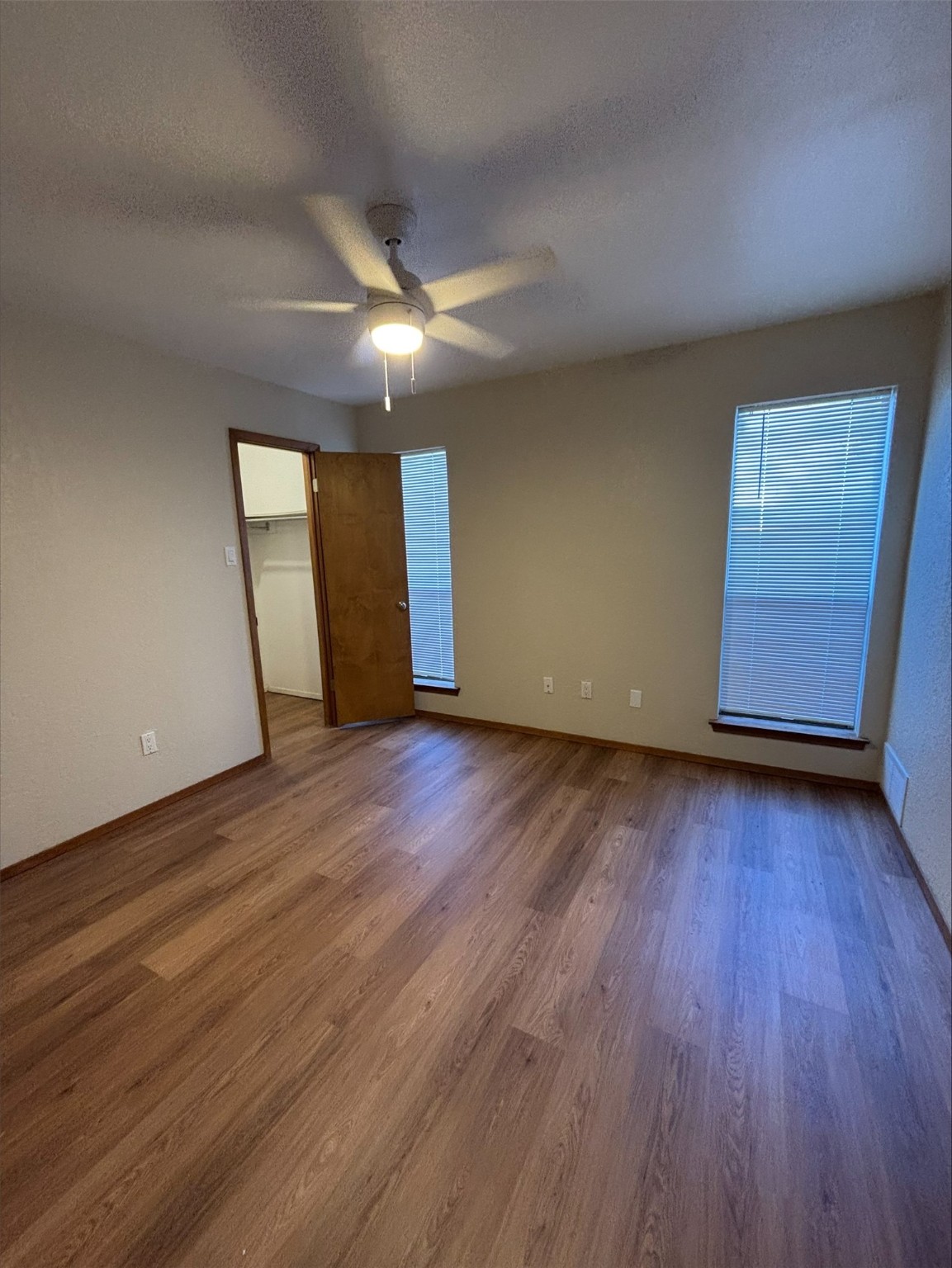 702 Matthews Court Arlington TX 76012