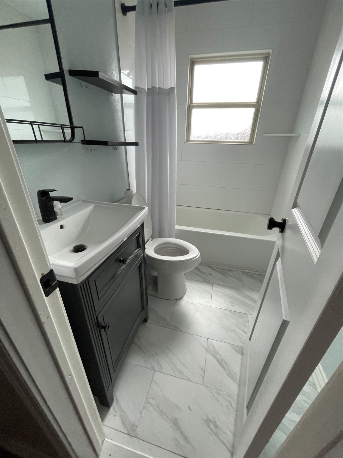 2517 Amelia Dallas TX 75235