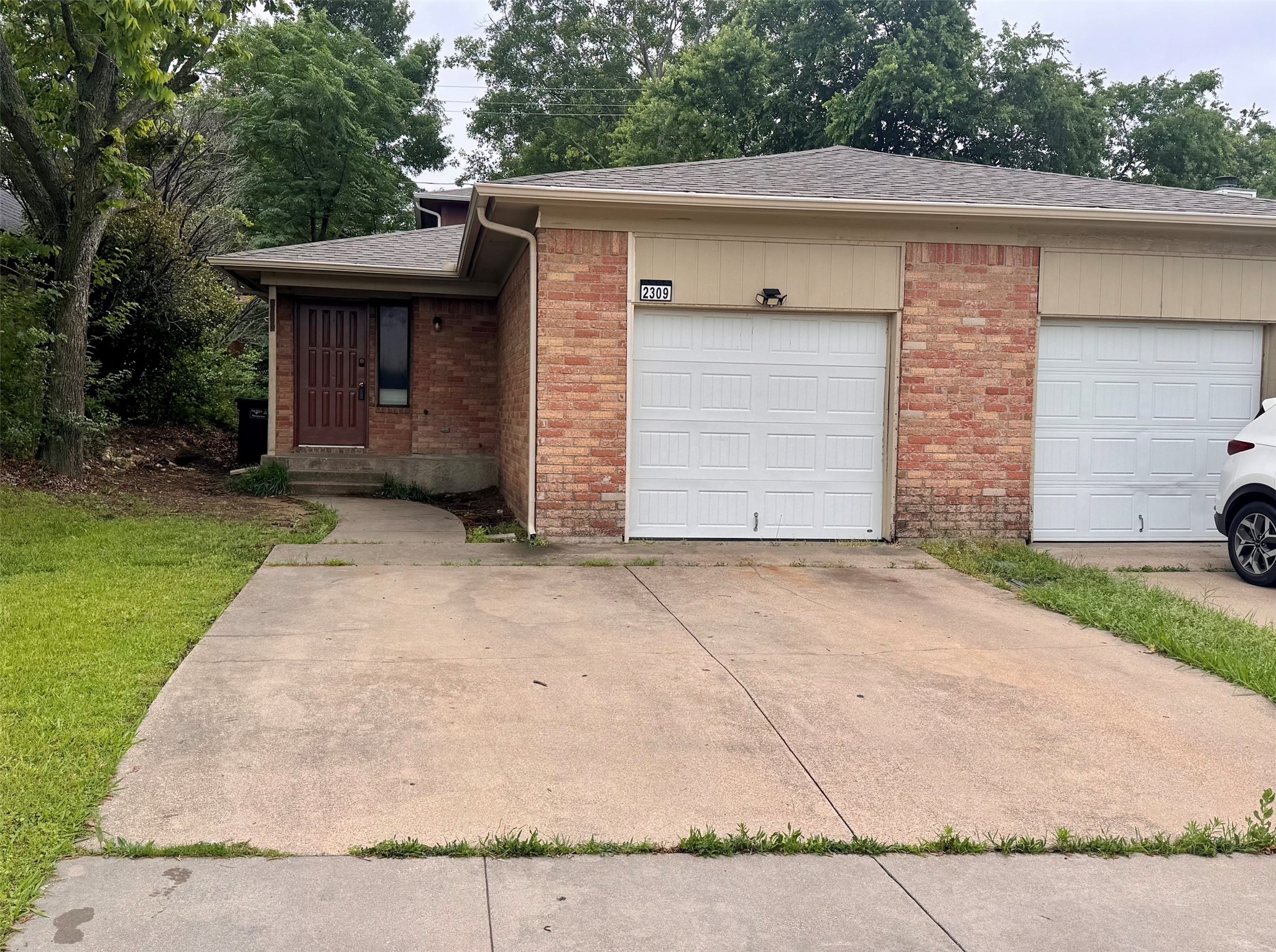2309 Woodmont Trail Fort Worth TX 76133
