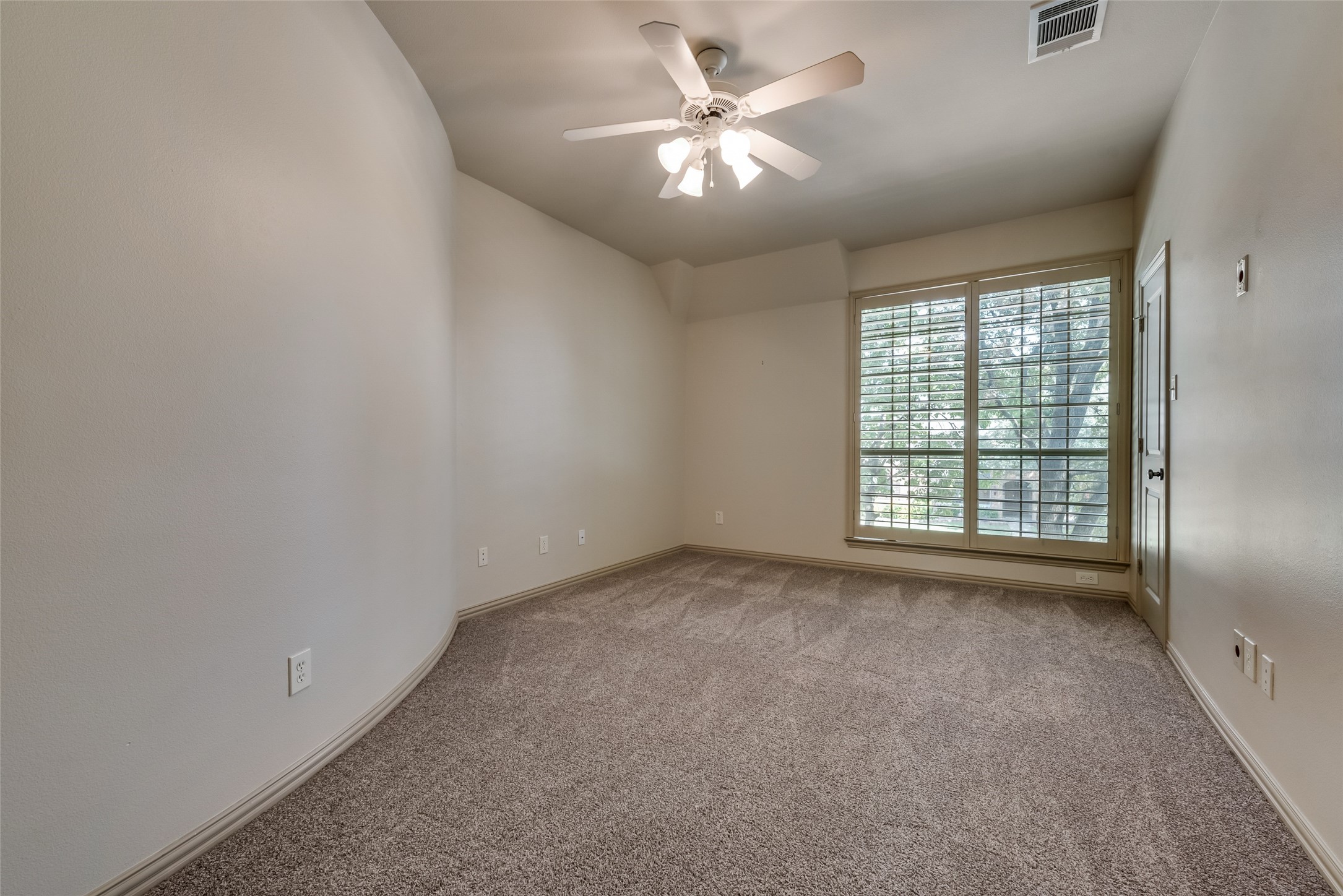 2207 Kings Pass Heath TX 75032