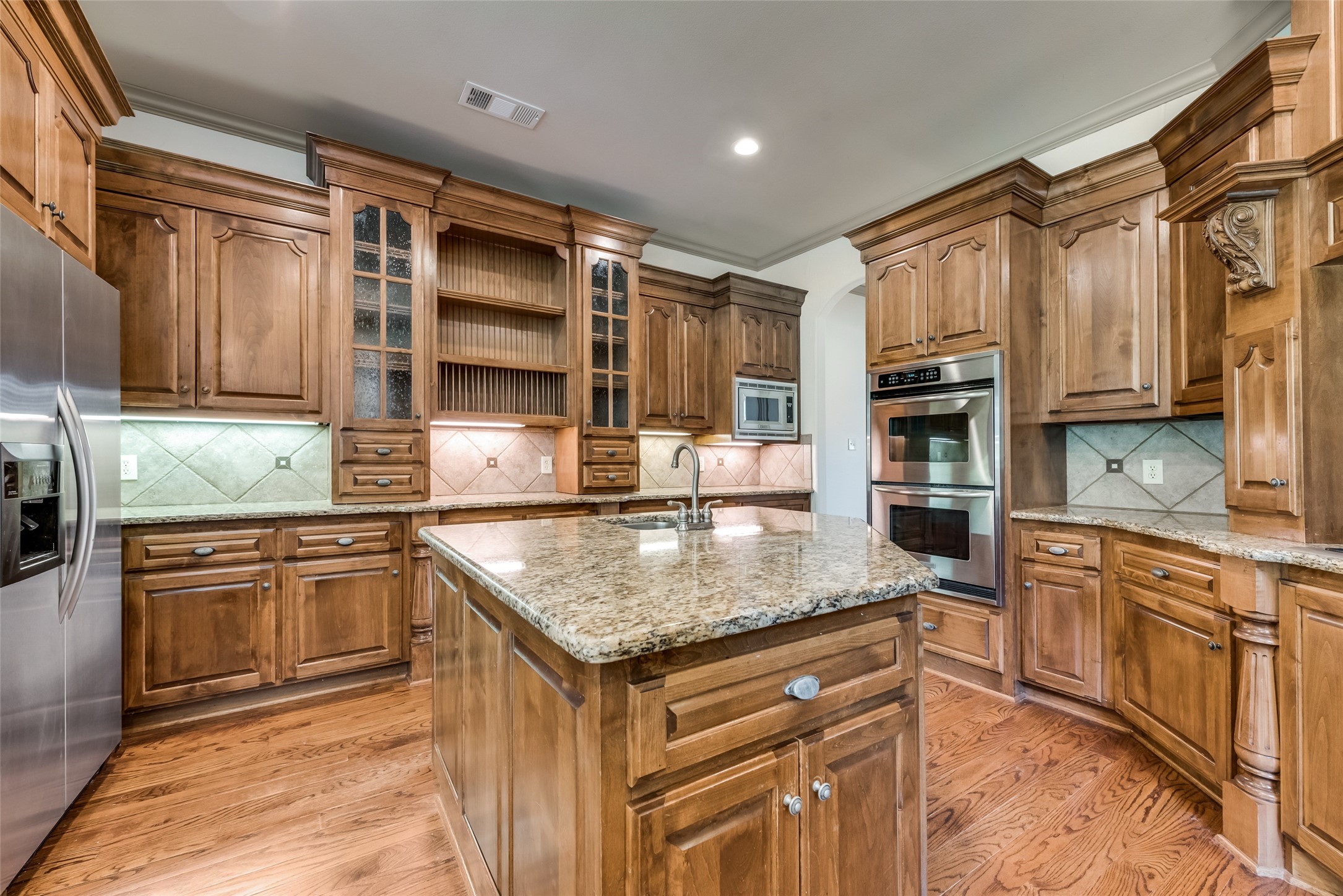 2207 Kings Pass Heath TX 75032