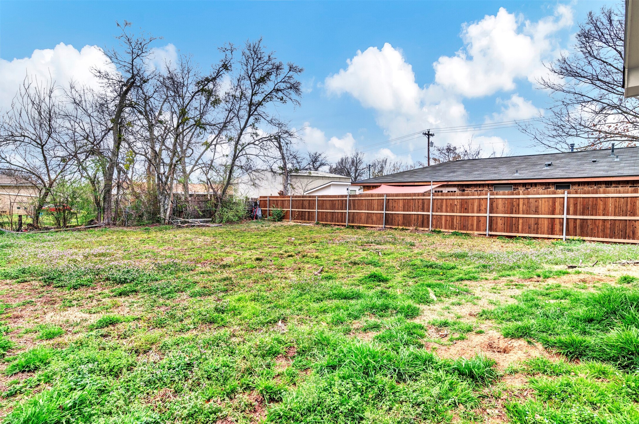 307 N Jordan Street Whitesboro TX 76273