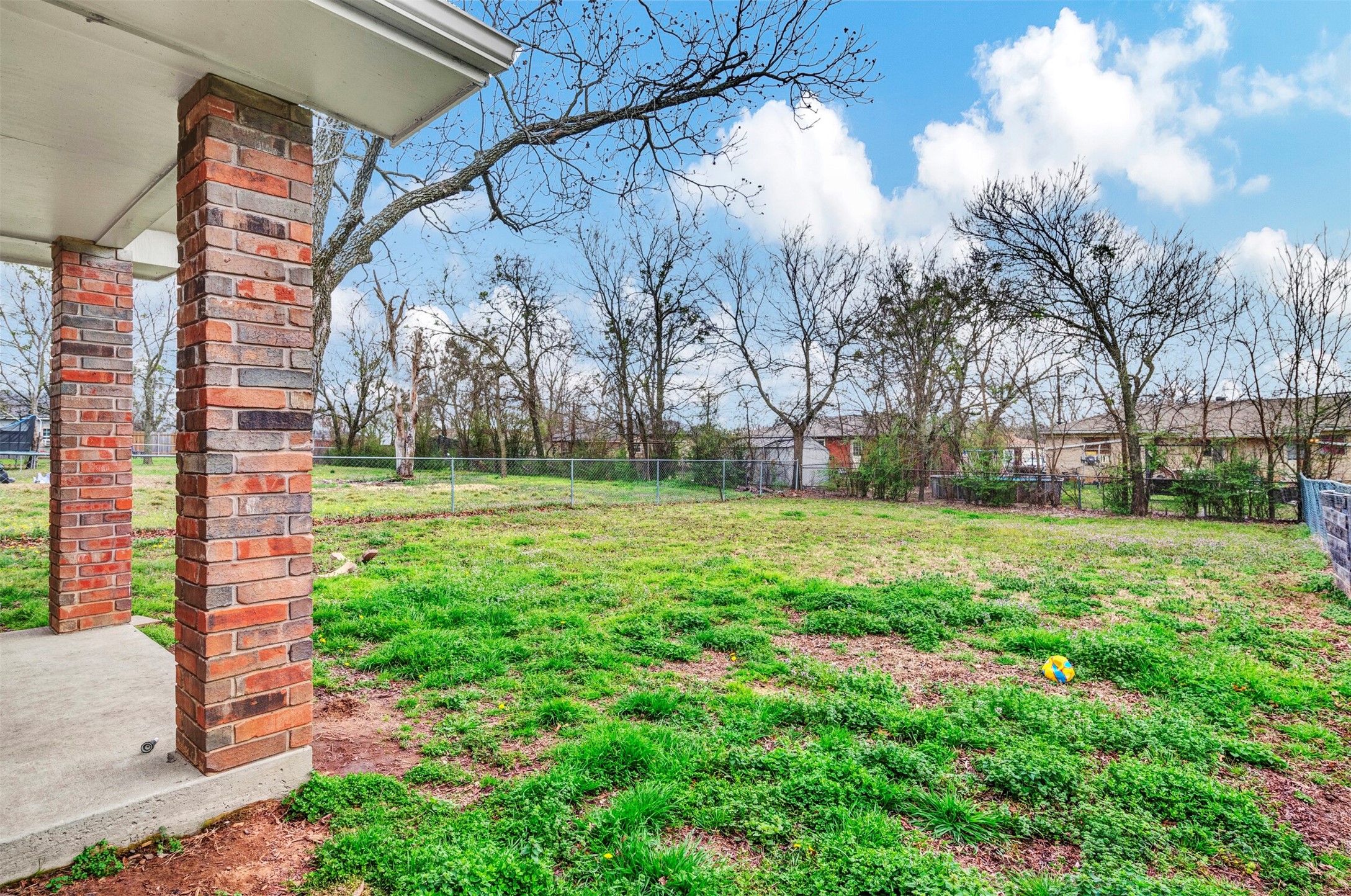 307 N Jordan Street Whitesboro TX 76273