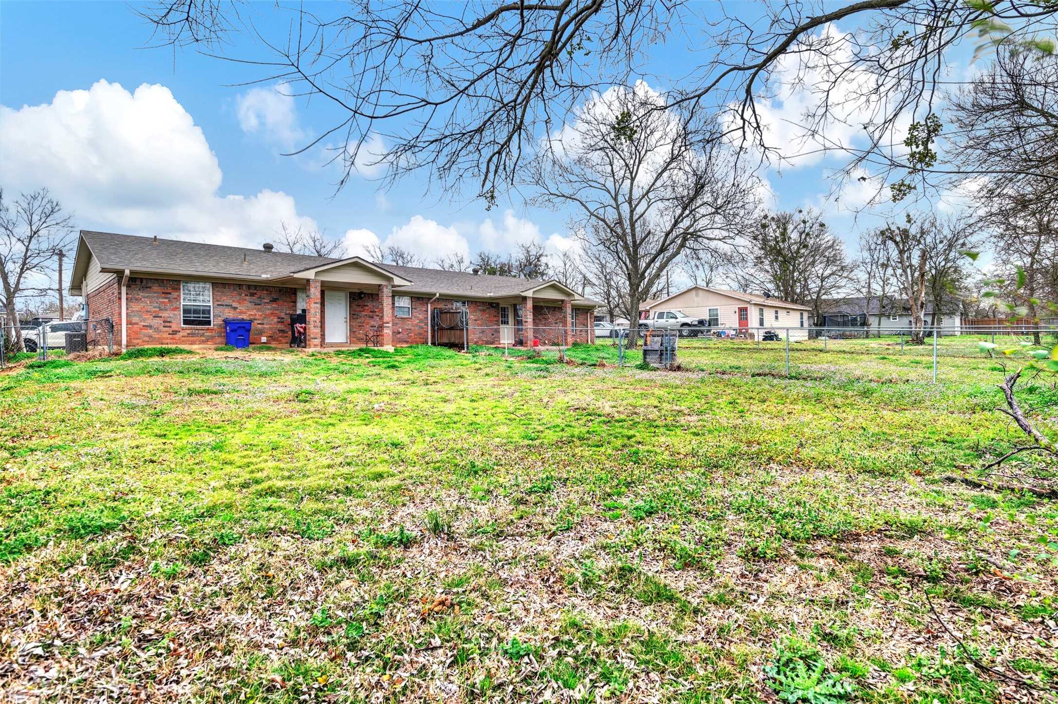 307 N Jordan Street Whitesboro TX 76273