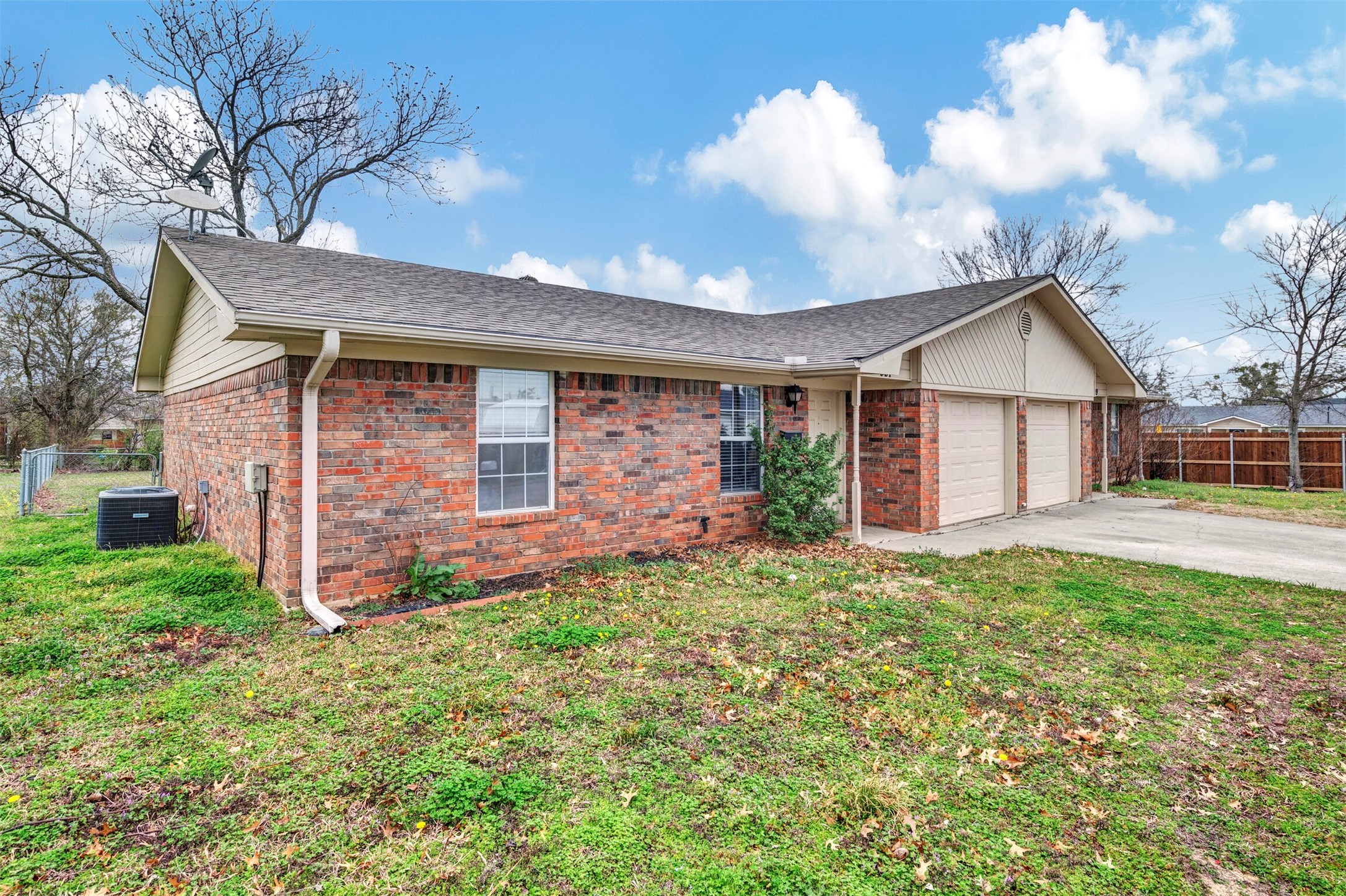 307 N Jordan Street Whitesboro TX 76273