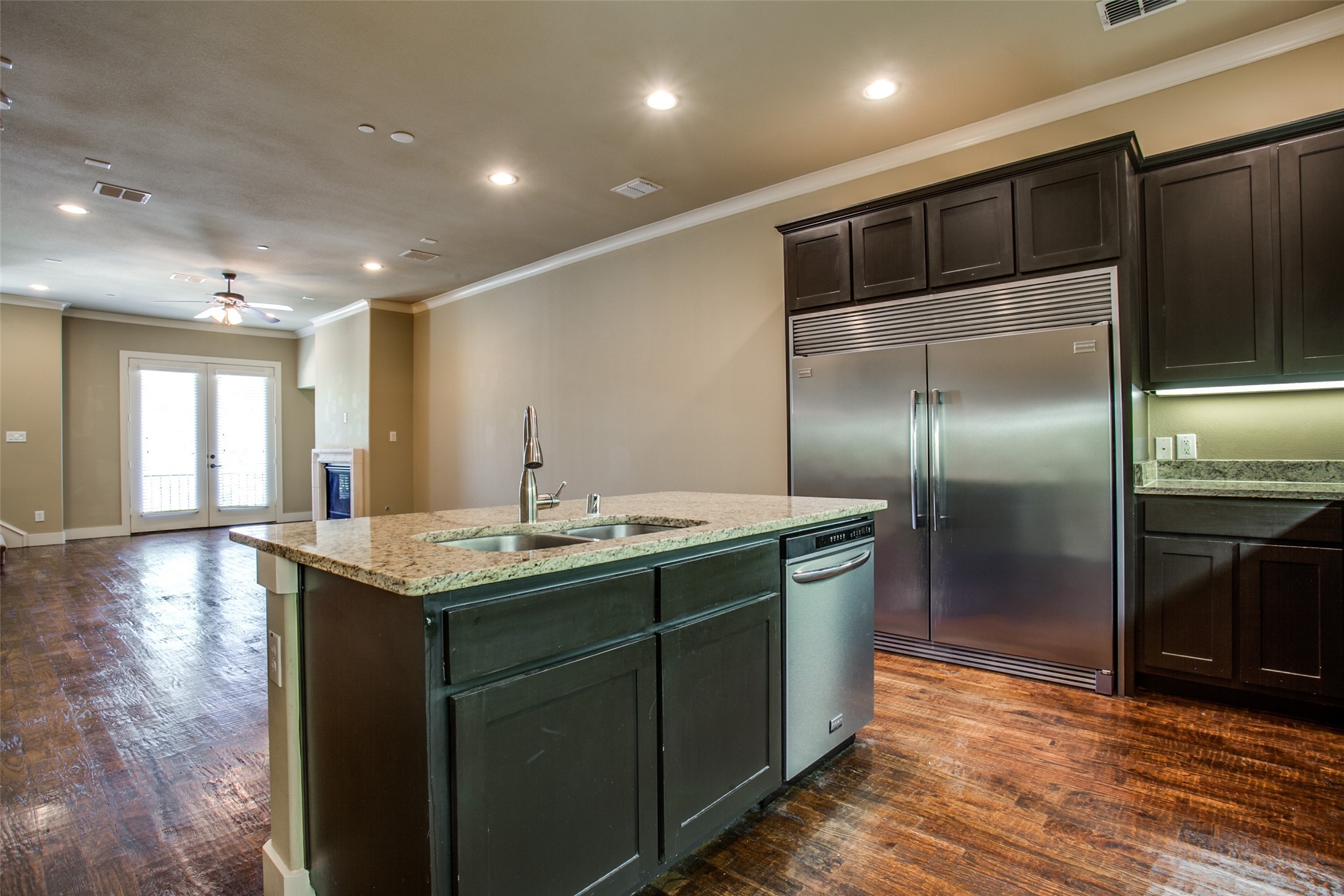 4111 Rawlins Street Dallas TX 75219