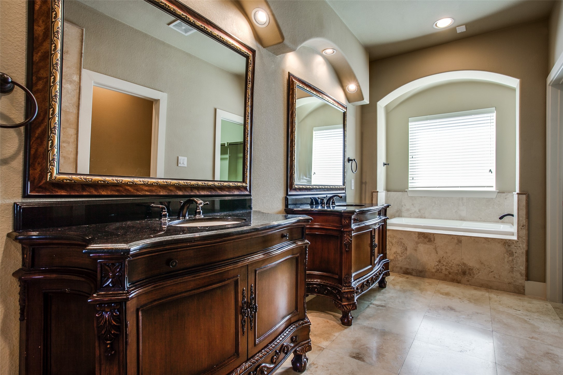 4111 Rawlins Street Dallas TX 75219