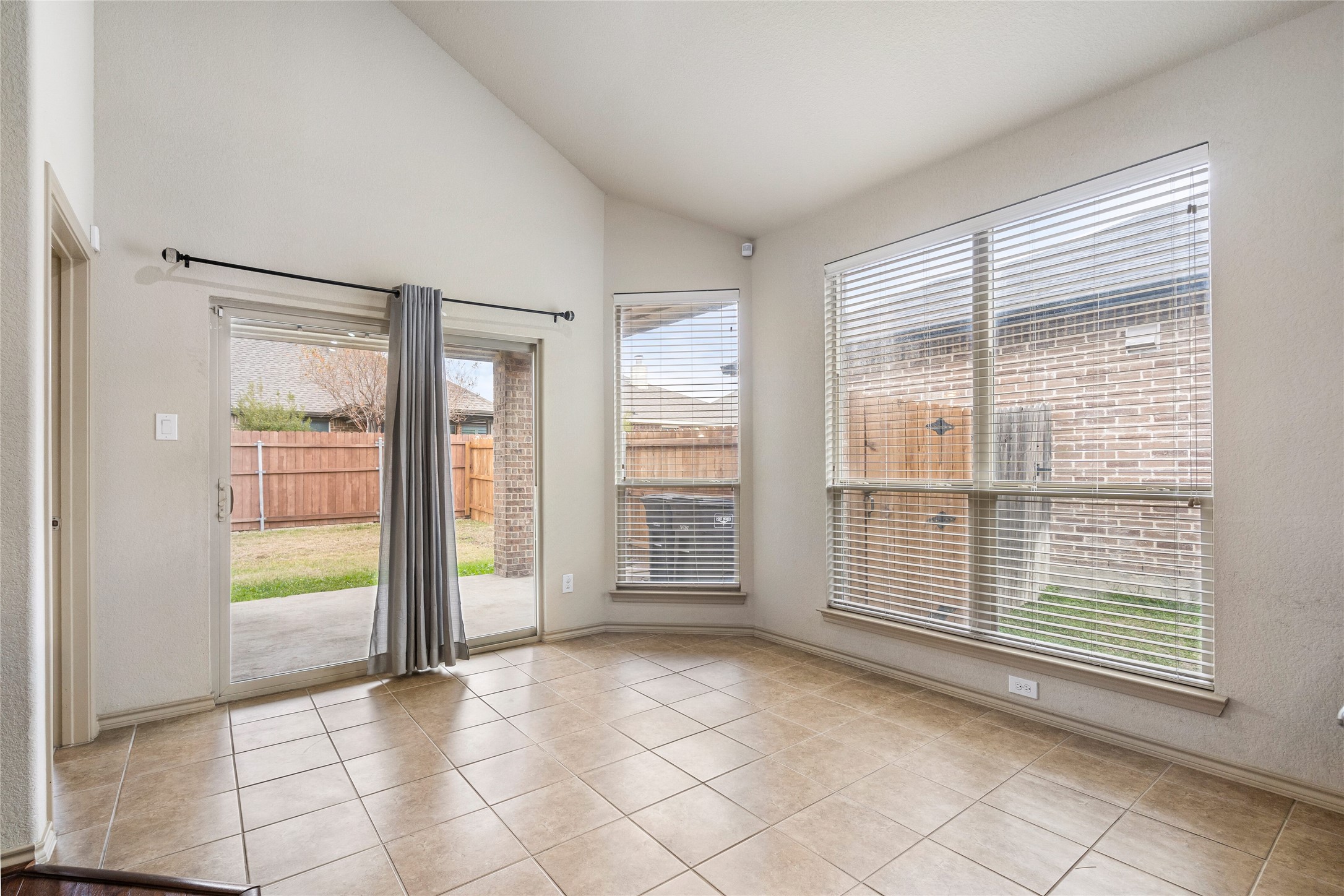 649 Cattlemans Way Fort Worth TX 76131