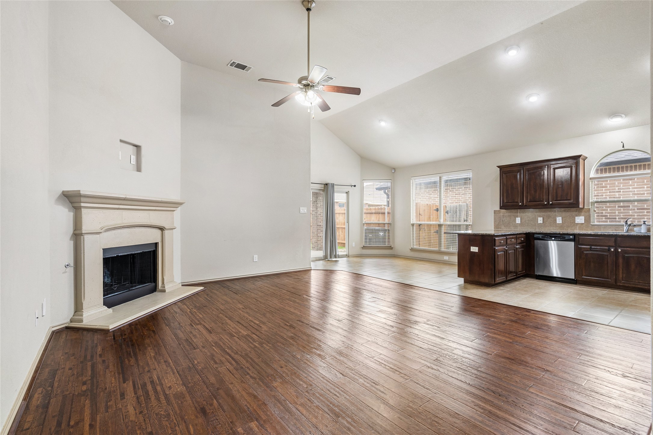 649 Cattlemans Way Fort Worth TX 76131