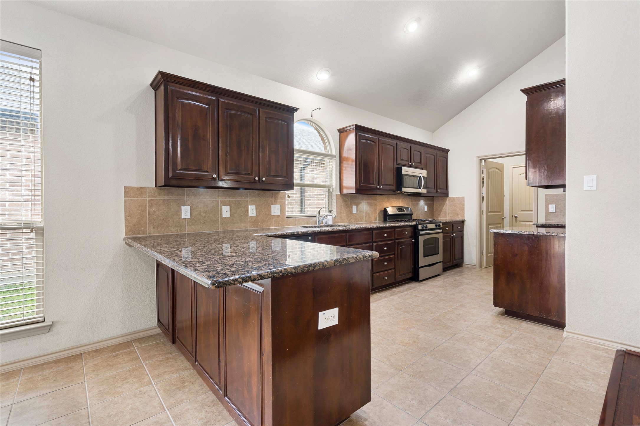 649 Cattlemans Way Fort Worth TX 76131
