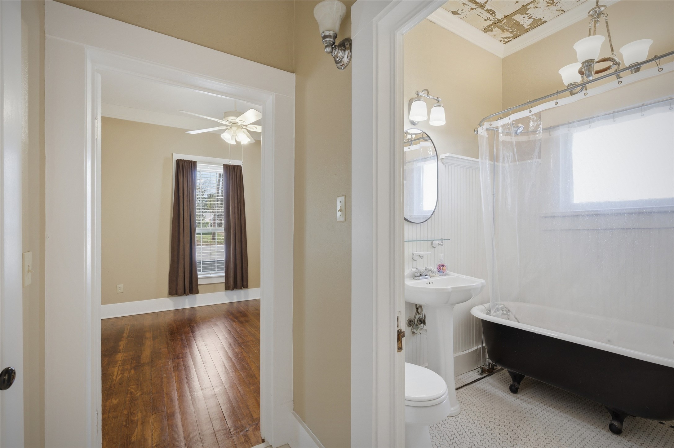 108 N Eddy Avenue Denison TX 75020
