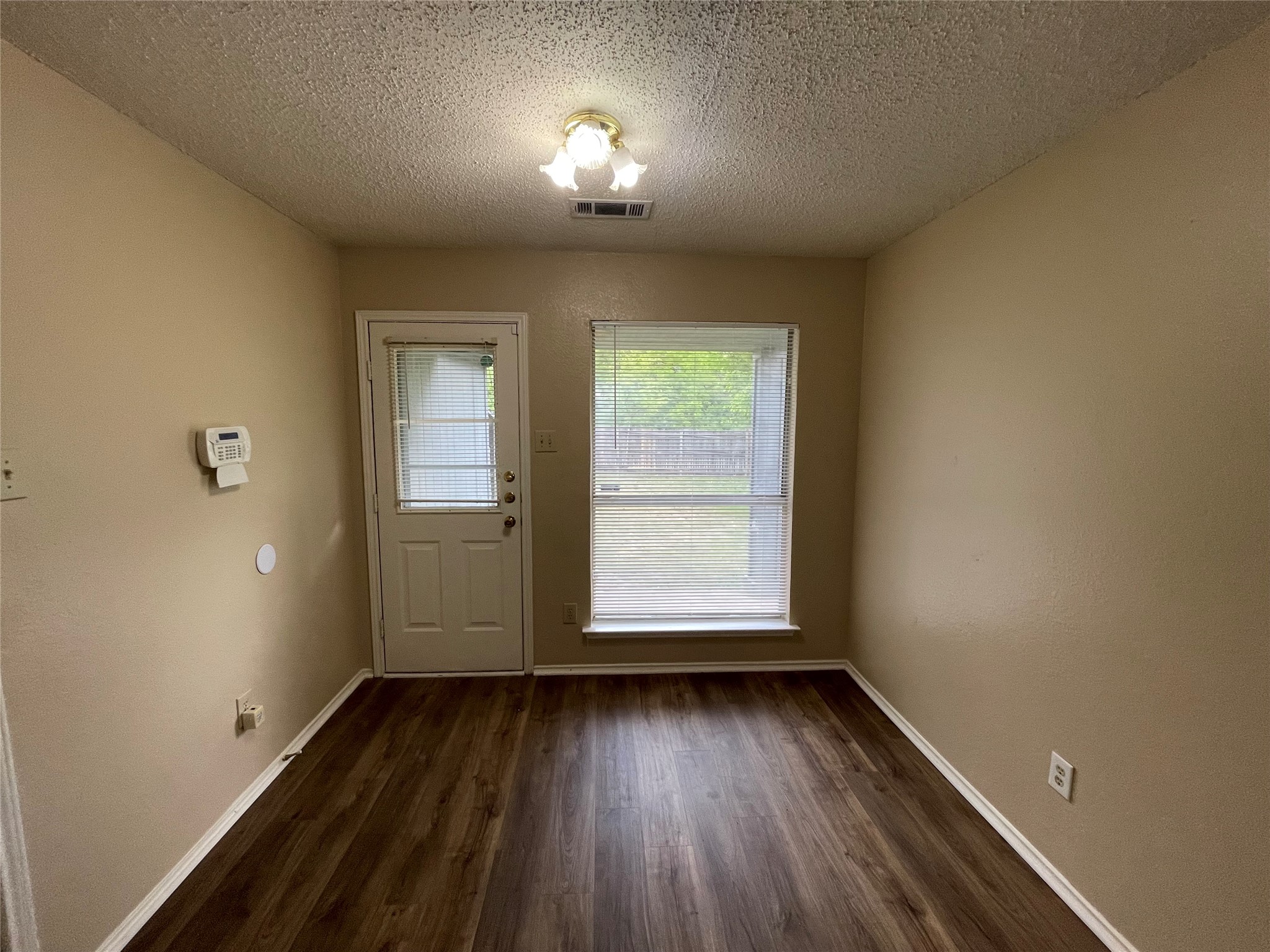 1429 Juniper Lane Mesquite TX 75149