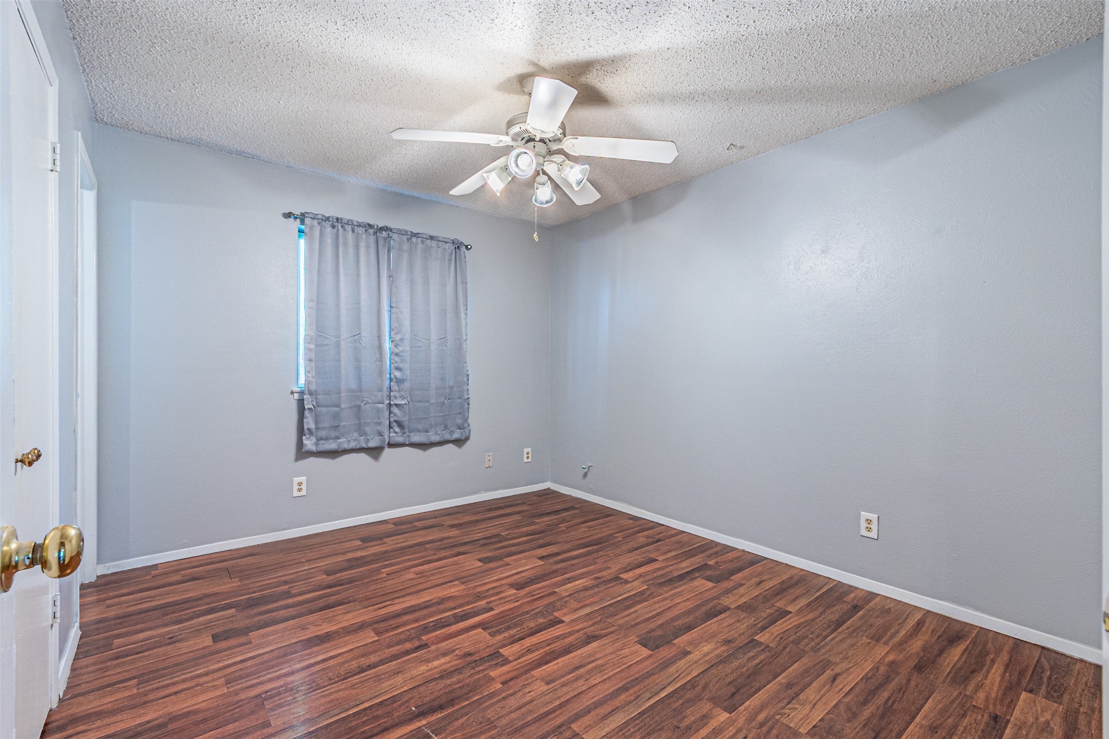2009 Meadow Lark Lane Irving TX 75060