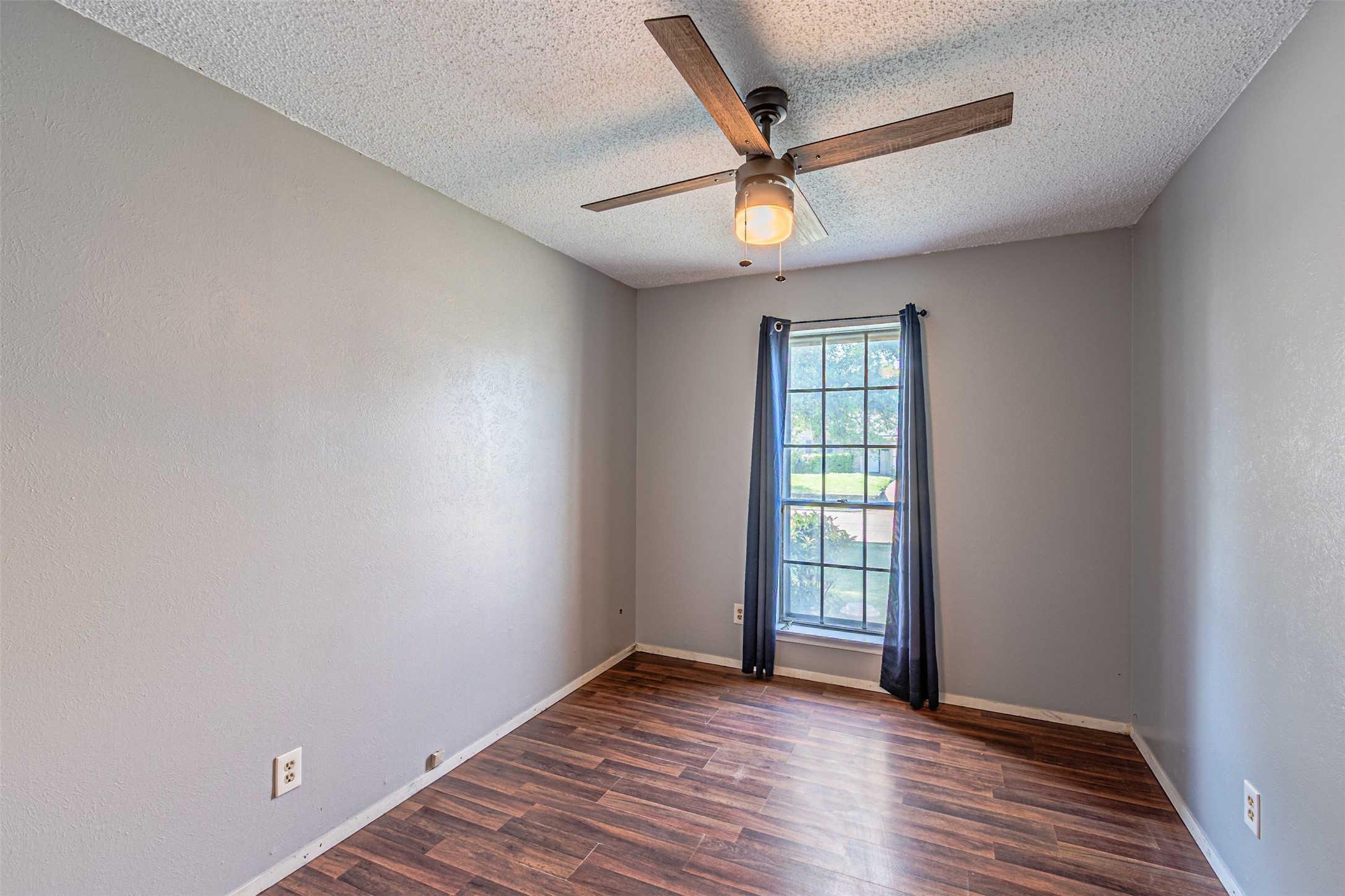2009 Meadow Lark Lane Irving TX 75060