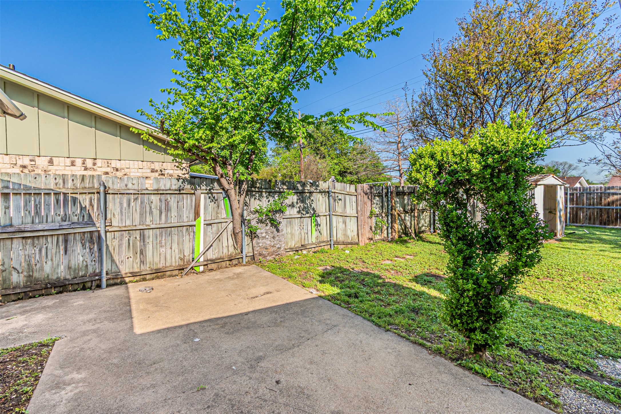 2009 Meadow Lark Lane Irving TX 75060